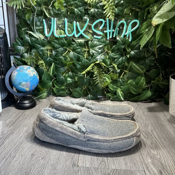 UGG Ascot Men's Gray Suede Wool Lined Slip-On Moccasin Shoes Size 11 - Picture 1 of 7